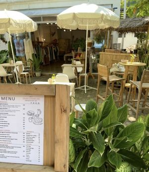 outdoor seating  at GIFT Organic Clothing Green Fashion & Cafe in Koh Tao