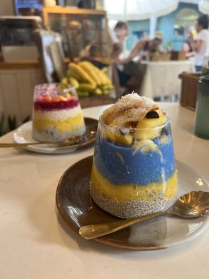 overnight oats  at GIFT Organic Clothing Green Fashion & Cafe in Koh Tao