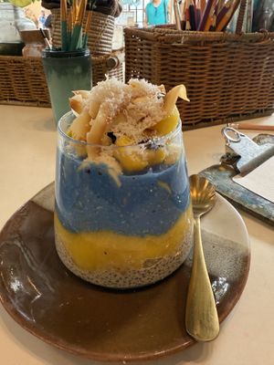 overnight oats  at GIFT Organic Clothing Green Fashion & Cafe in Koh Tao