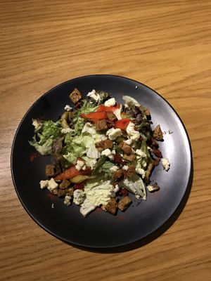 Салат из печёных овощей с сыром дорблю at Avocado Cafe - Chistoprudny in Moscow