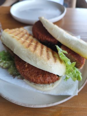 Vegan sandwich at Seasons in Crete