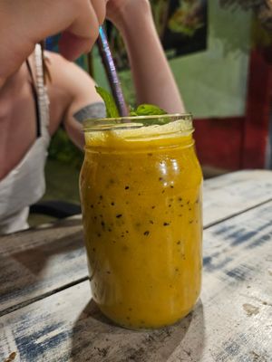 Passion fruit juice at Royal Tasty Cafe in Dambulla