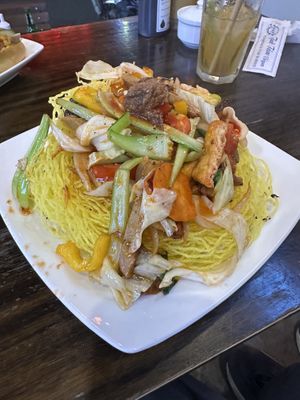 Fried noodles with vegetable   at Tịnh Tâm Vegan in Hue