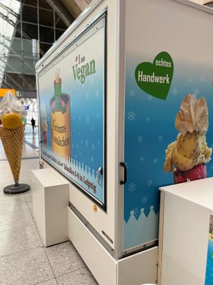  at Grimms Eismärchen Eiswagen in Leipzig