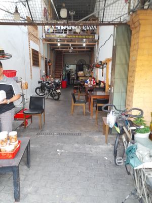 Looking in at Hana quán chay in Ho Chi Minh City