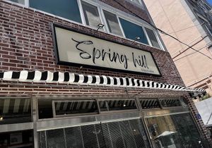 Sign  at Spring Hill - 스프링힐 in Busan
