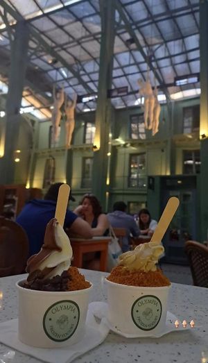  at Olympia Frozen Yogurt in Santiago