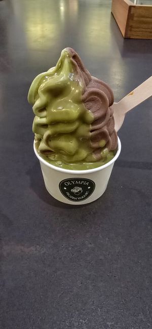  at Olympia Frozen Yogurt in Santiago