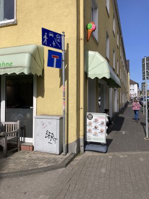 Ice cream parlour   at Kuhbar  in Schwelm