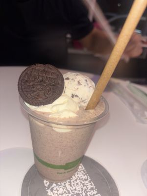 Oreo milkshake  at Yum Junk - Santurce in San Juan