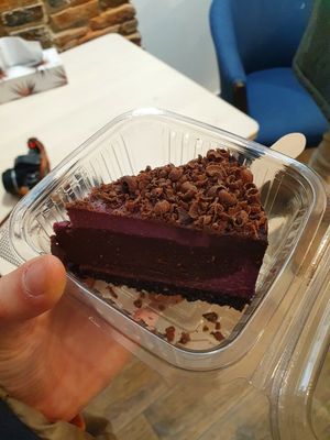 Raspberry and chocolate cake at Delicious Raw by Gabriela Oltean in Brasov