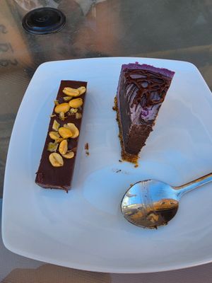 Blueberry cake and snickers bar at Delicious Raw by Gabriela Oltean in Brasov