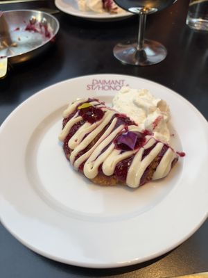   at Daimant Saint-Honoré in Paris