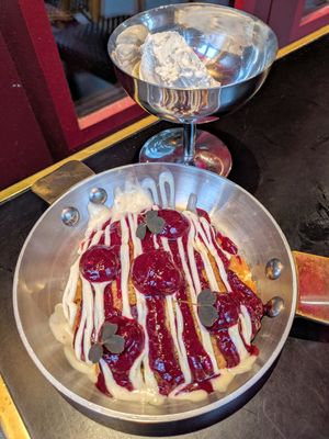 Cookie at Daimant Saint-Honoré in Paris