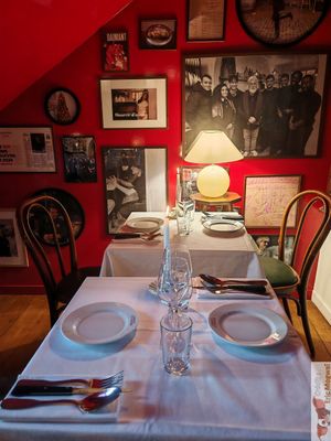 upstairs seats at Daimant Saint-Honoré in Paris