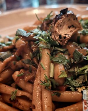 CASARECCE WITH GRILLED MEATS FROM THE PREVIOUS DAY

The Sunday dish every day: pasta browned in the bottom of the dish, fatty juices from the previous day's grilled meats, tomato at Daimant Saint-Honoré in Paris