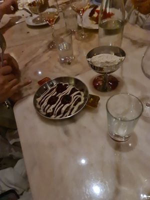 Raspberry cookie at Daimant Saint-Honoré in Paris