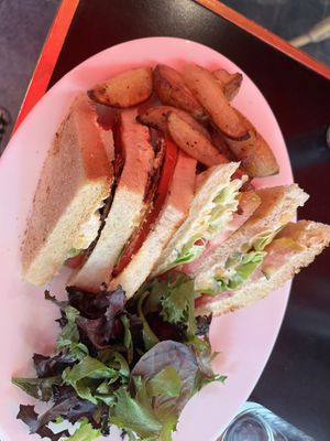 Sandwich   at Daimant Saint-Honoré in Paris