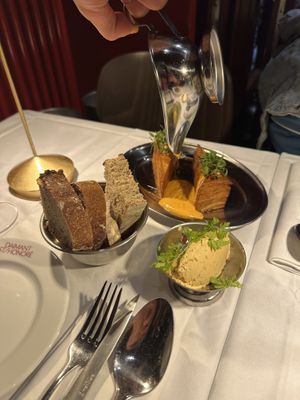   at Daimant Saint-Honoré in Paris