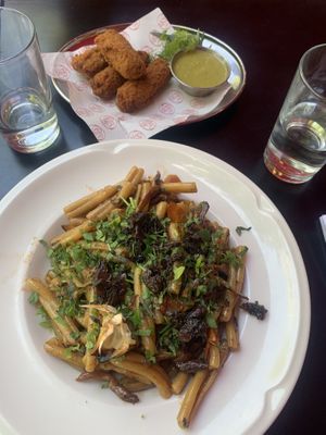  Casarecce aux grillades de la veille + croquettes cochonnes    at Daimant Saint-Honoré in Paris