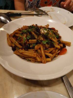 Casarecce aux grillades de la veille at Daimant Saint-Honoré in Paris