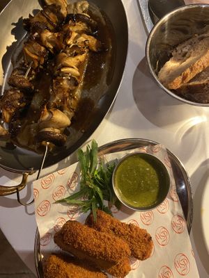   at Daimant Saint-Honoré in Paris