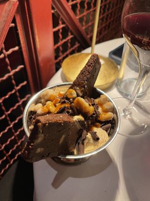 SNICKERS DAIMANT  at Daimant Saint-Honoré in Paris