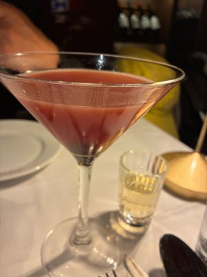 NA version of Le Saint-Honoré cocktail at Daimant Saint-Honoré in Paris