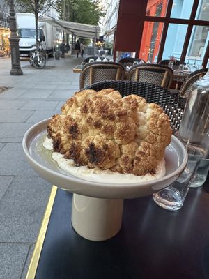 Whole roasted cauliflower   at Daimant Saint-Honoré in Paris