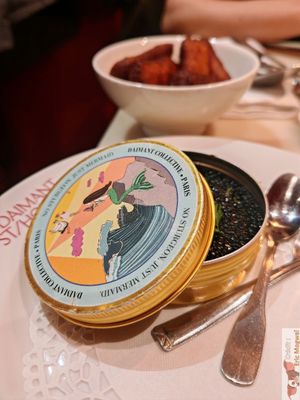 BRETON SEAWEED CAVIAR, RESERVE SELECTION

HOMEMADE FLUFFY POTATO BOUDINS, CRÈME FRAÎCHE, DILL. at Daimant Saint-Honoré in Paris