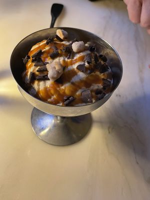 Snickers cake   at Daimant Saint-Honoré in Paris