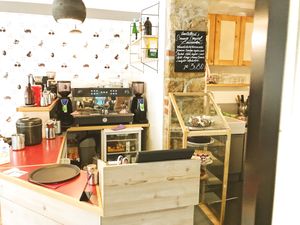 Bar at tanteleuk in Dresden