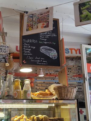  at Coffeecina in Avignon