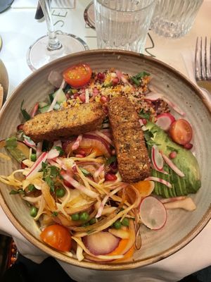 Tofu salad  at Brasserie Le Tambour in Paris