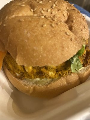 Vegan burger at Vitaminas24 in Rome