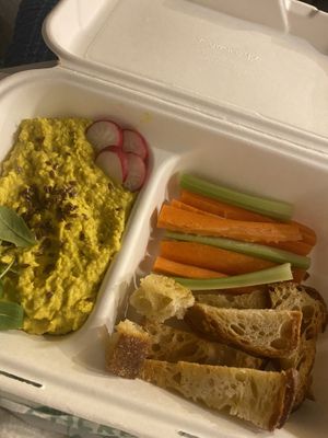 Hummus appetiser  at Vitaminas24 in Rome