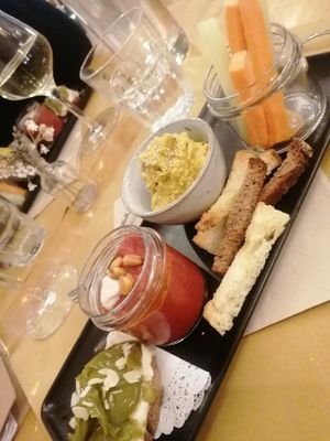 Aperitivo at Vitaminas24 in Rome