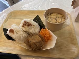 飯糰套餐  at Vege DELI - ベジ  in Osaka