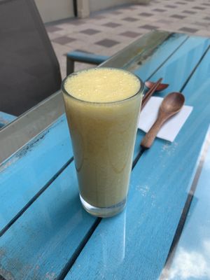 Smoothie at Pure and Whole - Shanghai Centre in Shanghai