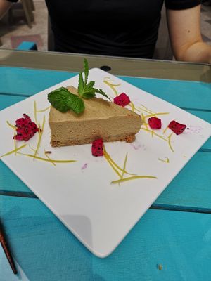 Vegan cheese cake at Pure and Whole - Shanghai Centre in Shanghai
