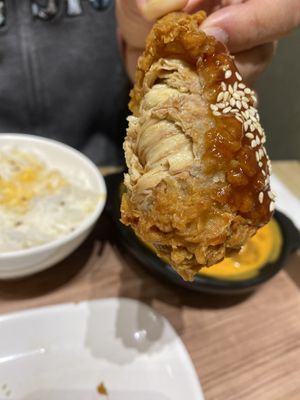 Tofu skin Buffalo wing   at Apekhā Vegetarian - Yizhong - 阿潘家幸福蔬食 中店 in Taichung