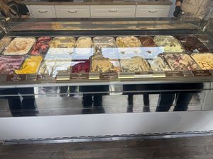 Lots of options.  at Eismanufaktur Prinzeneis  in Berlin