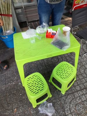 Limited seating at Lạc An in Ho Chi Minh City