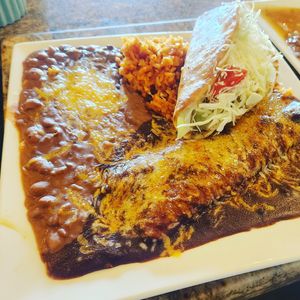 Vegetarian gluten free plate. Papa tacos, cheese and onion enchilada, rice, and beans. All sauces, beans, and rice are vegetarian at Chiquita Rosita's in Barstow
