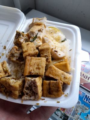 25.000 Dong at Cơm Chay 12k in Ho Chi Minh City