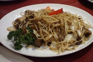 A10 Fried Noodles with soy and vegetables (vegan) at Hongkong Imbiss in Saarbrucken
