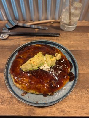 Avocado okonomiyaki  at Gluten-Free & Vegan OKONOMIYAK Vim in Osaka