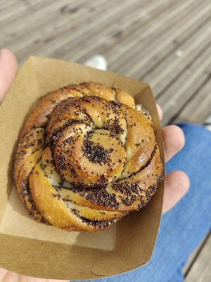 Special bun with Earl Grey at Vandeeg vandaag  in Groningen