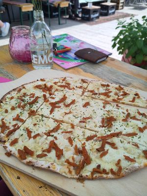 Veganer Flammkuchen at Café Frida   in Dossenheim