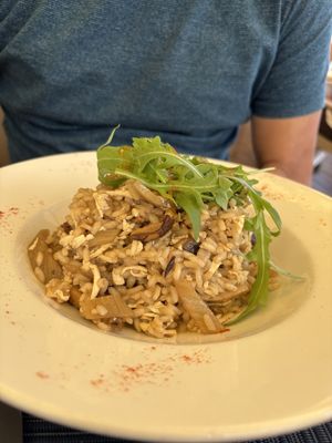 Vegan risotto with mushrooms, fennel and tofu. The tofu is not in the dish description but she asked me if I want to add tofu. Great dish  at Restaurante Baía do Bago in Porto Da Cruz